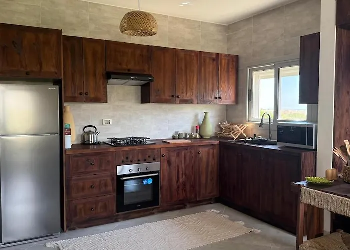 Apartment Stylish Wooden Boho 2br Einbay Direct Pool View *