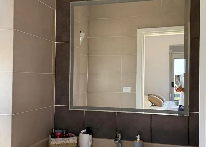 Apartment Stylish Wooden Boho 2br Einbay Direct Pool View